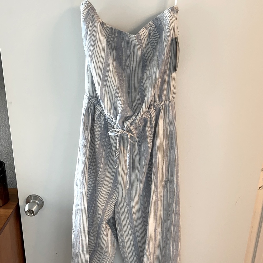 LULU’S JUMPSUIT STILL HAS TAGS NEVER WORN